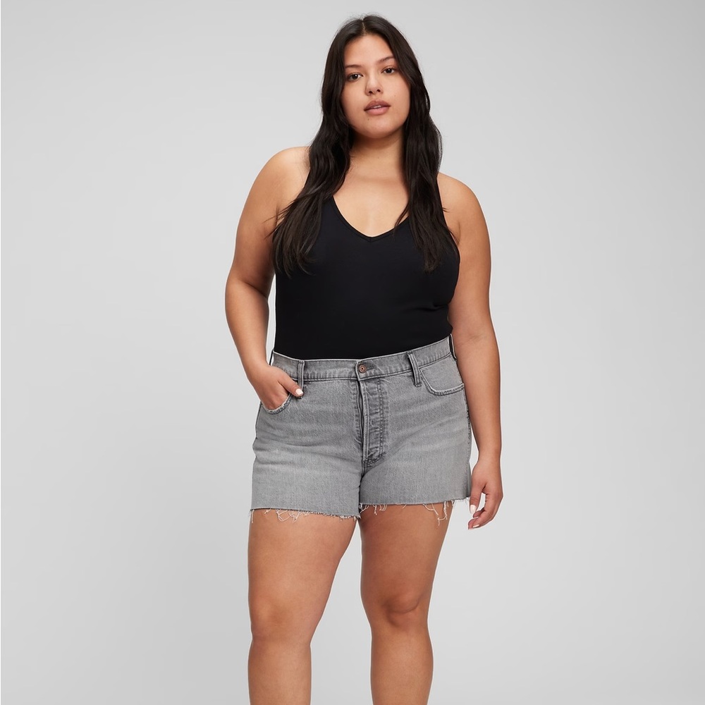 Gap 3” high rise cheeky shorts